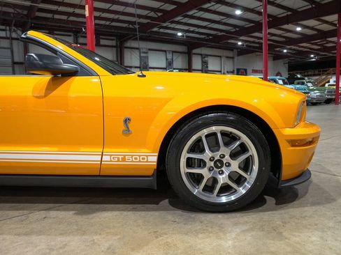 Used 2007 Ford Mustang Shelby GT500 RWD image 11