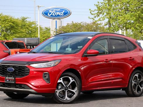 Certified 2025 Ford Escape ST-Line Elite w/ Premium Technology Package AWD/4WD image 1