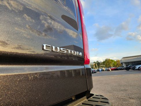 Used 2022 Chevrolet Silverado 1500 Custom image 28