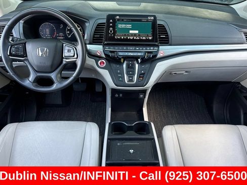 Used 2025 Honda Odyssey EX-L image 16