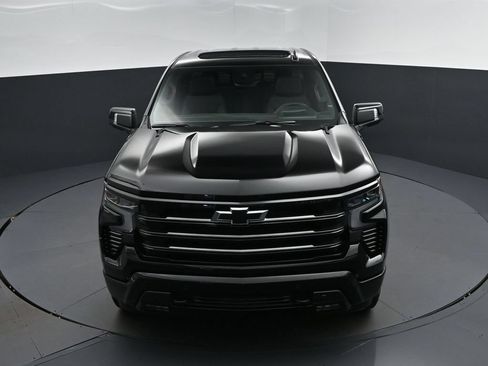 New 2026 Chevrolet Silverado 1500 High Country w/ High Country Premium Package AWD/4WD image 41