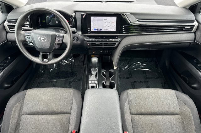 Used 2025 Toyota Camry LE FWD image 15