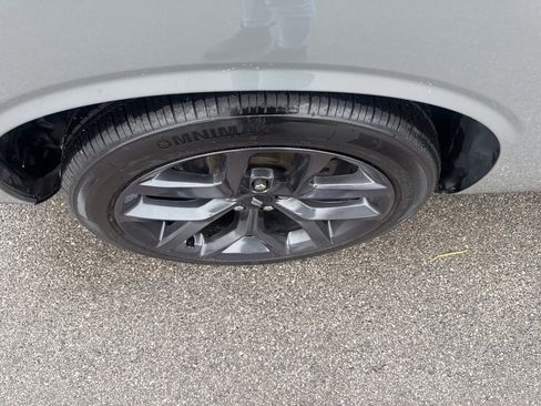 Used 2019 Dodge Challenger SXT w/ Blacktop Package image 10