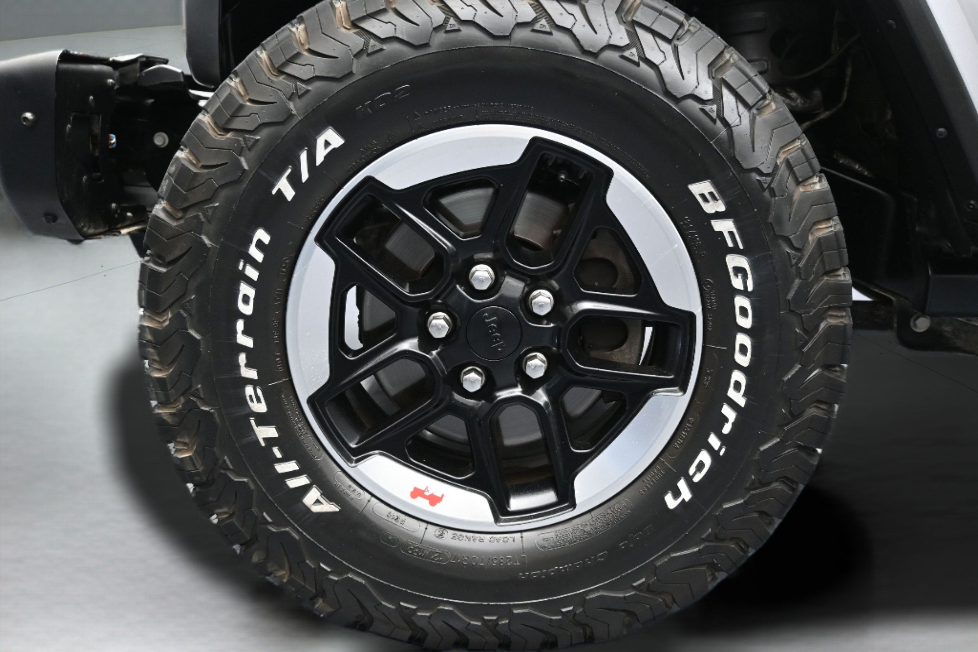 Used 2021 Jeep Wrangler Unlimited Rubicon AWD/4WD image 10