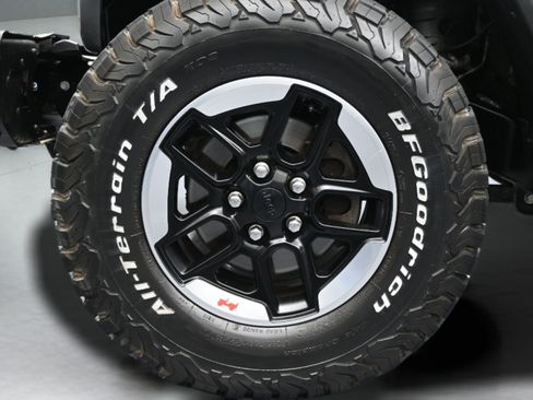 Used 2021 Jeep Wrangler Unlimited Rubicon AWD/4WD image 10