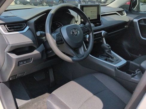 Certified 2025 Toyota RAV4 LE FWD image 9
