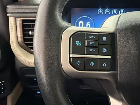 Used 2023 Ford Expedition Max Limited AWD/4WD image 16