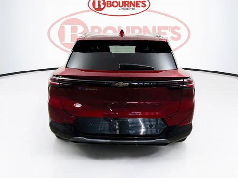 Used 2024 Chevrolet Equinox EV LT FWD image 9