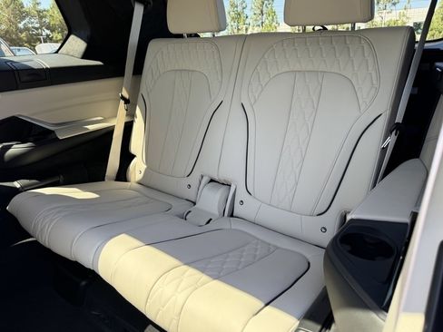 Certified 2023 BMW X7 M60i w/ Executive Package image 34