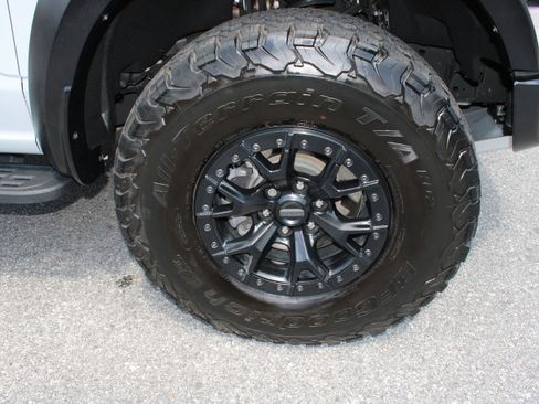 Used 2023 Ford F150 Raptor w/ Equipment Group 802A Raptor R AWD/4WD image 12