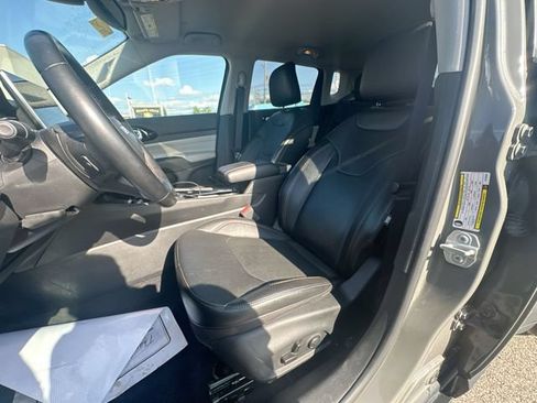Certified 2022 Jeep Compass Limited AWD/4WD image 13