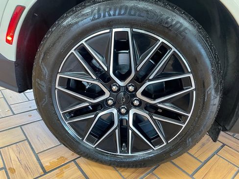Used 2025 Ford Mustang Mach-E Premium RWD image 26