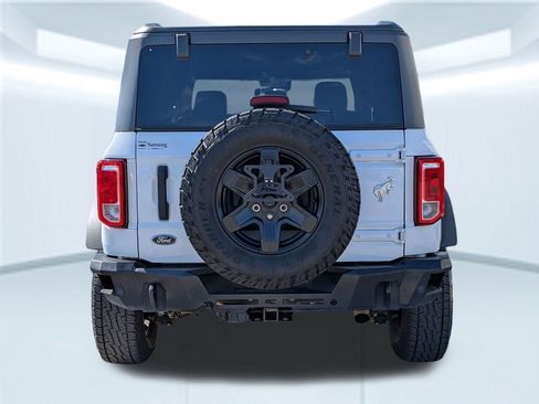 Used 2022 Ford Bronco Black Diamond image 5