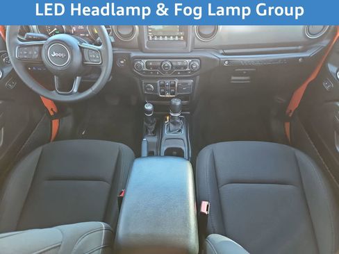 Used 2023 Jeep Wrangler Unlimited w/ Convenience Group image 18
