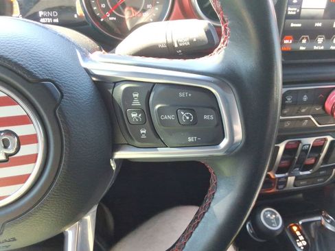 Used 2022 Jeep Wrangler Unlimited Rubicon w/ Xtreme Recon 35" Tire Package AWD/4WD image 29