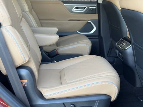 Used 2025 INFINITI QX80 Luxe AWD/4WD image 22