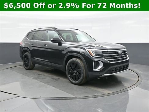 New 2026 Volkswagen Atlas SE image 1