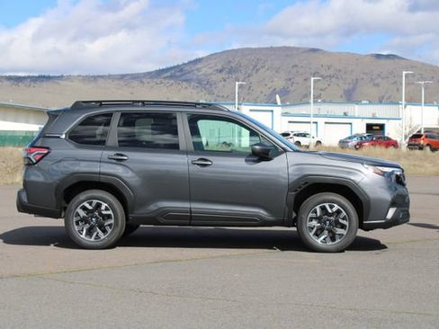 New 2026 Subaru Forester Premium AWD/4WD image 7