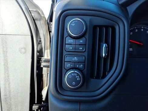 Used 2021 Chevrolet Silverado 1500 Custom Trail Boss w/ Midnight Edition image 12