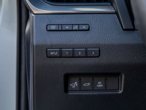 Used 2025 Lexus GX 550 w/ Cold Area Package image 22