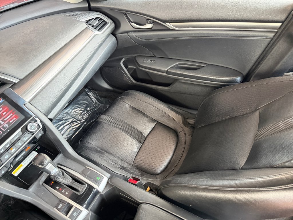Used 2019 Honda Civic Touring image 27