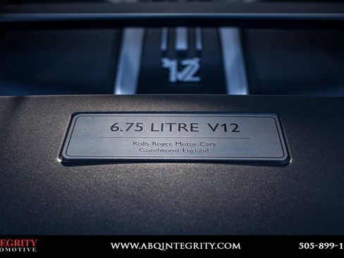 Used 2022 Rolls-Royce Cullinan w/ Dynamic Package image 56