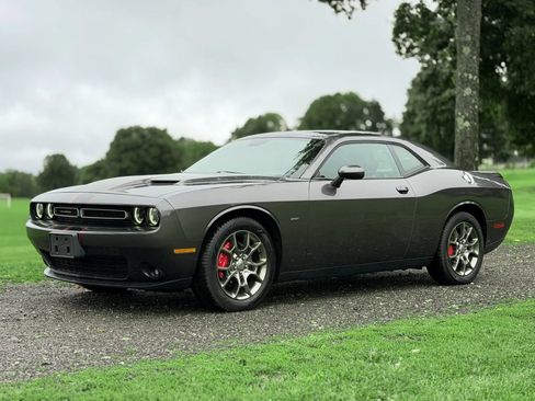 Used 2017 Dodge Challenger GT w/ Driver Convenience Group AWD/4WD image 20
