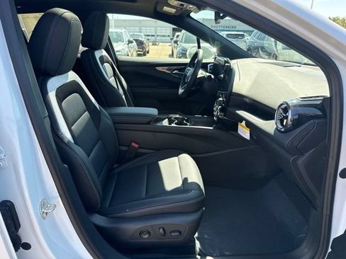 New 2026 Chevrolet Blazer EV LT AWD/4WD image 43