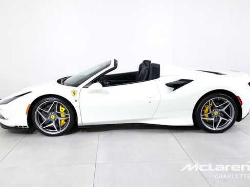 Used 2022 Ferrari F8 Tributo RWD image 6