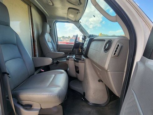 Used 2012 Ford E-450 and Econoline 450 Super Duty RWD image 14