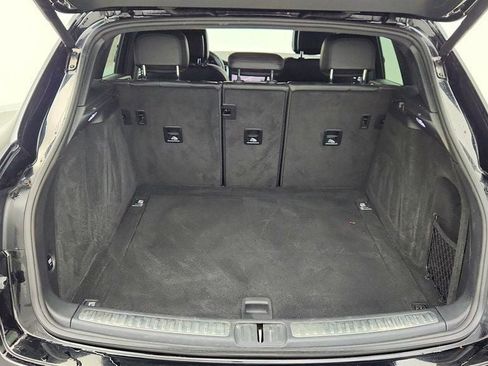 Used 2021 Porsche Macan AWD image 23