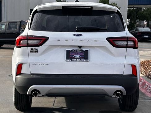 New 2026 Ford Escape Active image 5