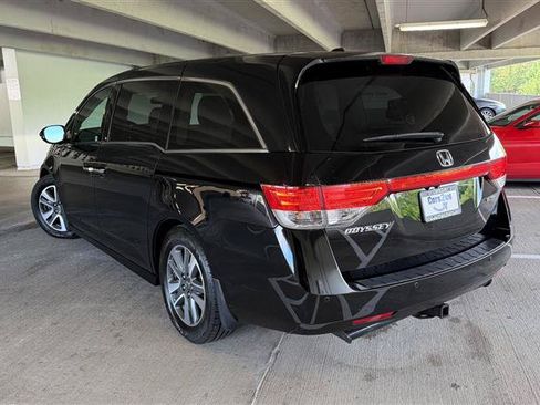 Used 2016 Honda Odyssey Touring image 3