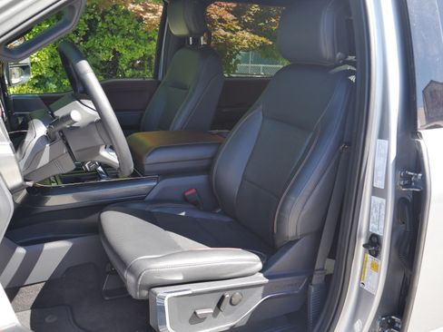Certified 2023 Ford F150 Lariat w/ Max Trailer Tow Package AWD/4WD image 36