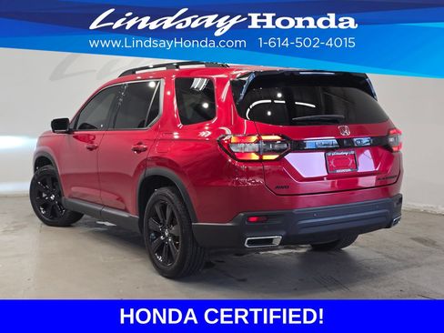 Used 2025 Honda Pilot Black Edition image 4