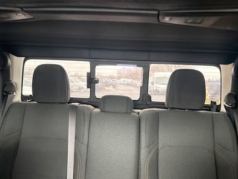 Used 2024 Jeep Gladiator Sport image 24