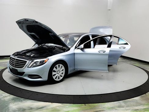 Used 2014 Mercedes-Benz S 550 Sedan image 9