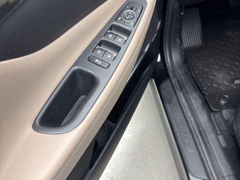 Used 2023 Hyundai Santa Fe SEL w/ Premium Package AWD/4WD image 10