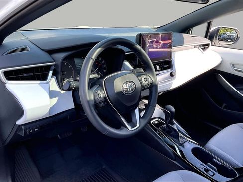 Used 2024 Toyota Corolla SE w/ SE Premium Package FWD image 18