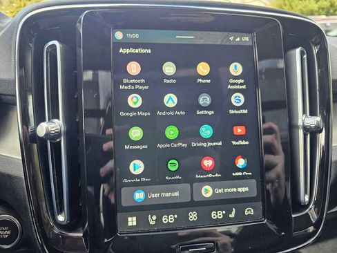 Used 2023 Volvo XC40 B5 Plus w/ Protection Package Premier image 30