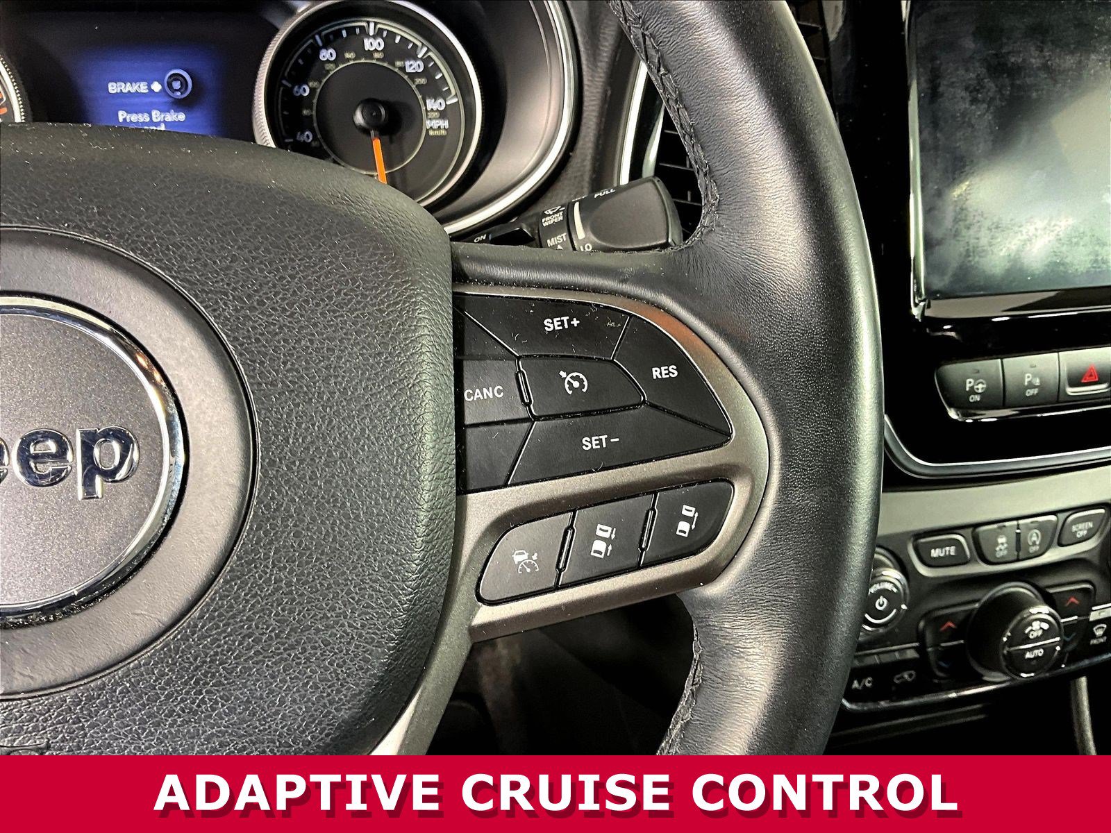 Used 2019 Jeep Cherokee Limited w/ Luxury Group AWD/4WD image 12