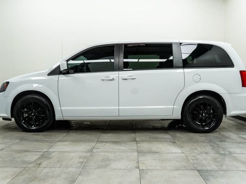 Used 2019 Dodge Grand Caravan GT FWD image 8