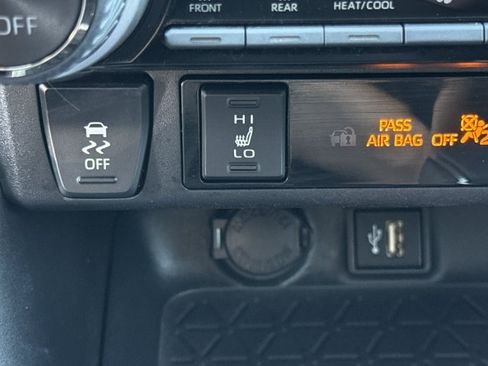 Used 2025 Toyota RAV4 XLE Premium w/ Weather Package AWD/4WD image 21