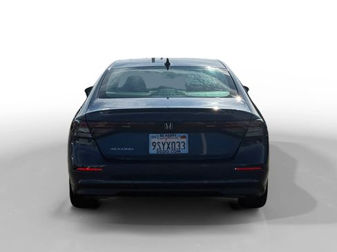 Certified 2025 Honda Accord SE image 4