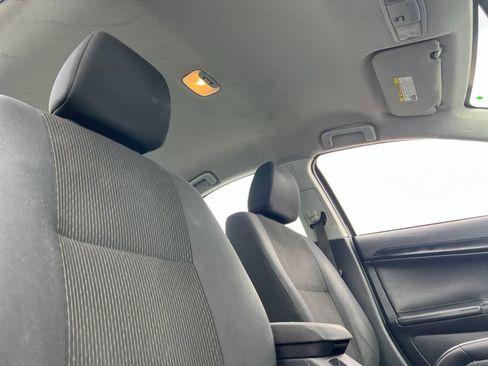 Used 2017 Mitsubishi Lancer ES image 16