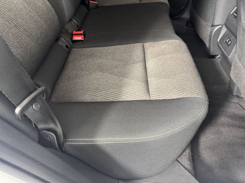 Used 2024 Nissan Rogue SV FWD image 33