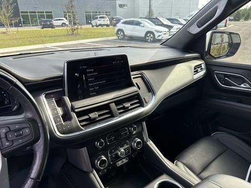 Used 2022 GMC Yukon SLT w/ SLT Premium Package AWD/4WD image 24