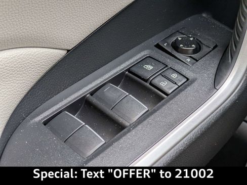 Used 2019 Toyota RAV4 XLE Premium FWD image 29