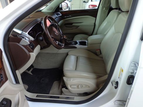 Used 2016 Cadillac SRX Performance w/ Driver Awareness Package AWD/4WD image 9
