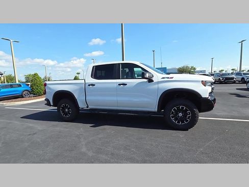 New 2026 Chevrolet Silverado 1500 ZR2 AWD/4WD image 18